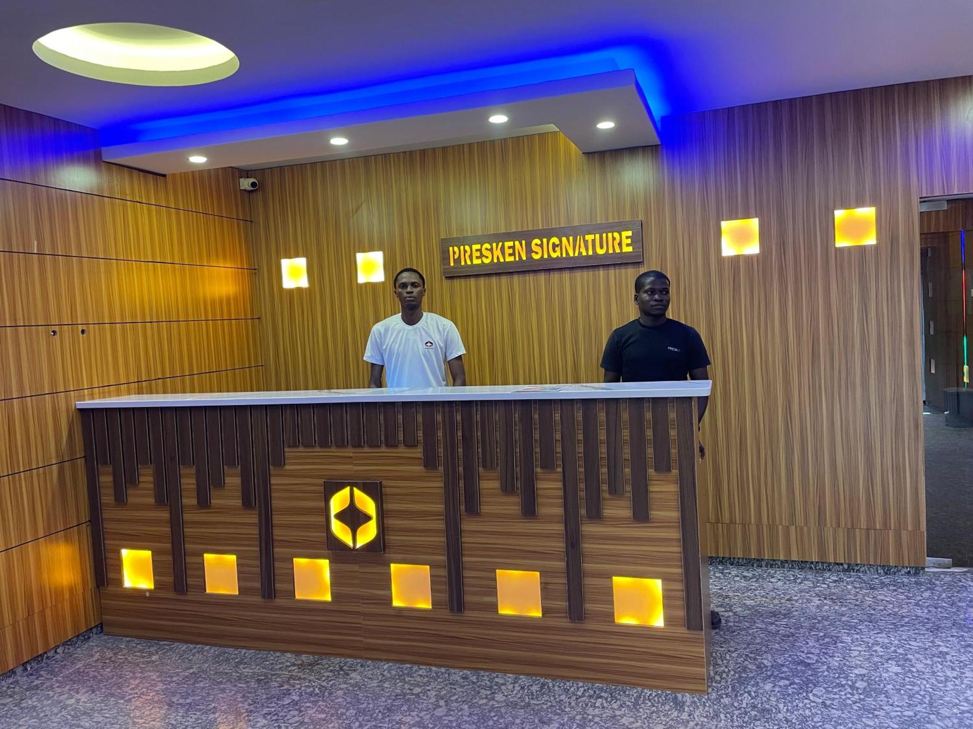 Presken Signature إيكجا المظهر الخارجي الصورة